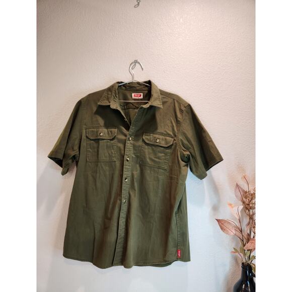 Wrangler Green Utility Shirt Mens L Short Sleeve‎ Button-Up Casual Workwear - Picture 1 of 4